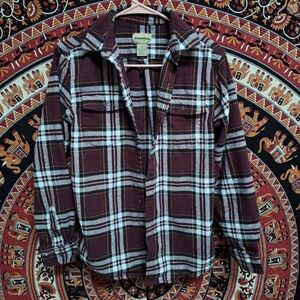 Like-New St John's Bay Size Small Burgundy Medium Weight Flannel